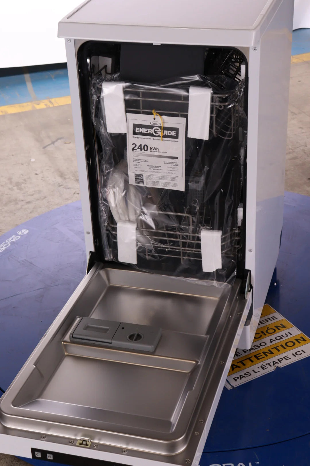 White Portable Dishwasher P4867